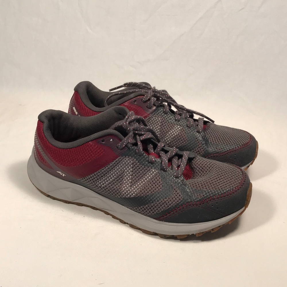 New Balance 590 V3 All Terrain Shoes Women 8.5 D